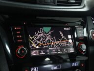 Nissan Qashqai DIG-T N-CONNECTA 38