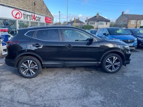 Nissan Qashqai DIG-T N-CONNECTA 8