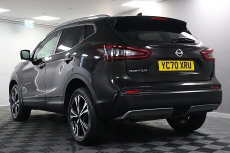 Nissan Qashqai DIG-T N-CONNECTA 22