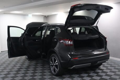 Nissan Qashqai DIG-T N-CONNECTA 21