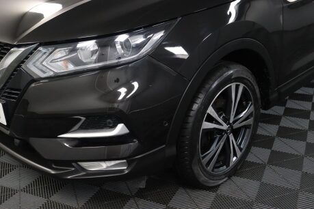 Nissan Qashqai DIG-T N-CONNECTA 31