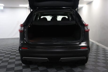 Nissan Qashqai DIG-T N-CONNECTA 14