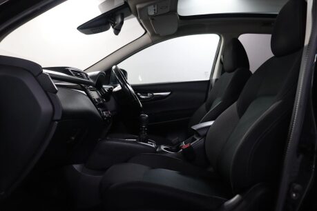 Nissan Qashqai DIG-T N-CONNECTA 43