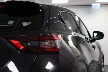 Nissan Juke DIG-T N-CONNECTA 23