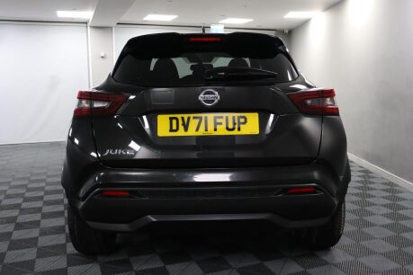 Nissan Juke DIG-T N-CONNECTA 8