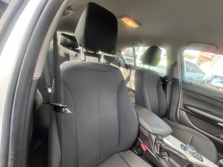 BMW 1 Series 118I SE 10