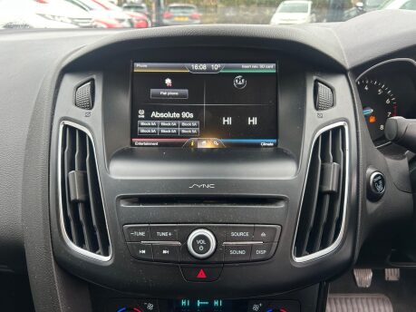 Ford Focus TITANIUM 9