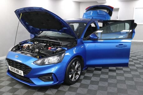 Ford Focus ST-LINE 16