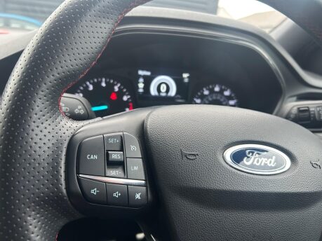 Ford Focus ST-LINE 10