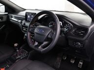 Ford Focus ST-LINE 5