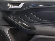 Ford Focus ST-LINE 36