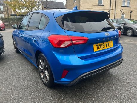 Ford Focus ST-LINE 6