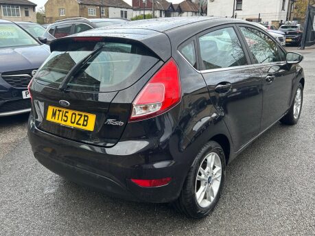 Ford Fiesta ZETEC 9