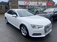 Audi A4 TFSI SPORT 1