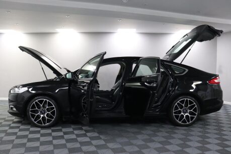 Ford Mondeo TITANIUM EDITION ECONETIC TDCI 5