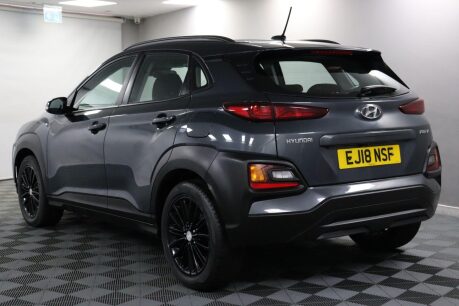 Hyundai KONA SE 10