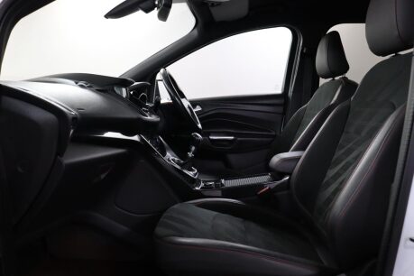 Ford Kuga ST-LINE 43