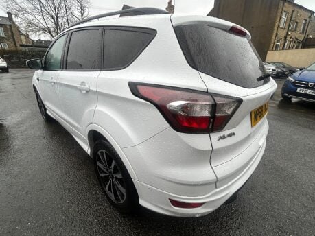 Ford Kuga ST-LINE 6