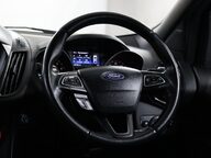 Ford Kuga ST-LINE 46