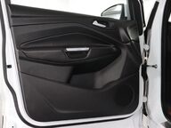 Ford Kuga ST-LINE 44