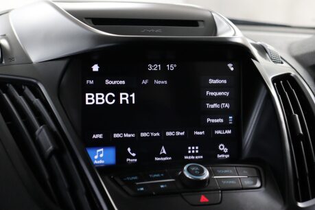 Ford Kuga ST-LINE 39