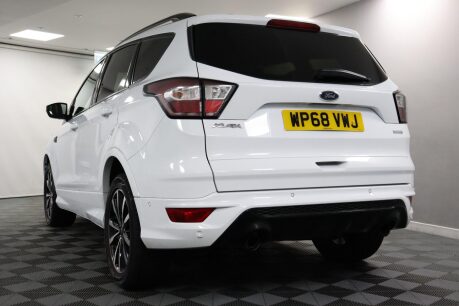 Ford Kuga ST-LINE 29