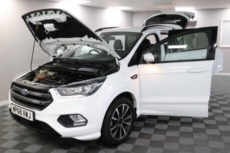 Ford Kuga ST-LINE 16