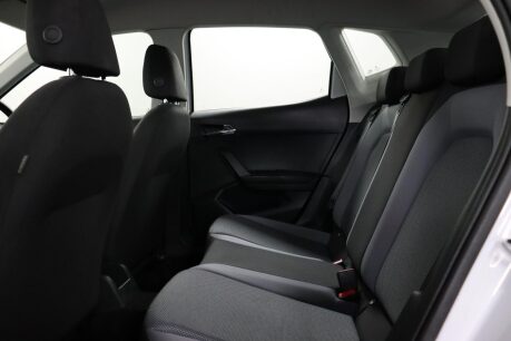 SEAT Arona TSI SE TECHNOLOGY 42