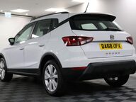 SEAT Arona TSI SE TECHNOLOGY 22