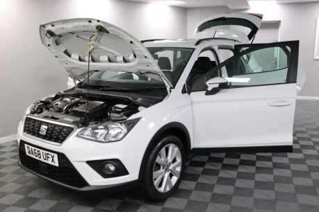 SEAT Arona TSI SE TECHNOLOGY 16