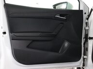 SEAT Arona TSI SE TECHNOLOGY 44