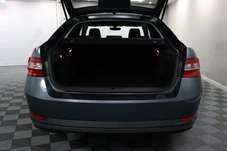 Skoda Superb SE TSI 14