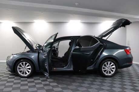 Skoda Superb SE TSI 6