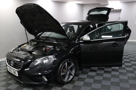 Volvo V40 T2 R-DESIGN 16