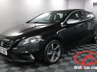 Volvo V40 T2 R-DESIGN 1