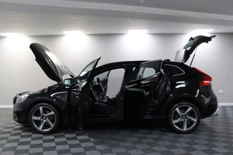 Volvo V40 T2 R-DESIGN 6