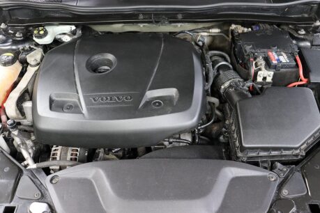 Volvo V40 T2 R-DESIGN 42