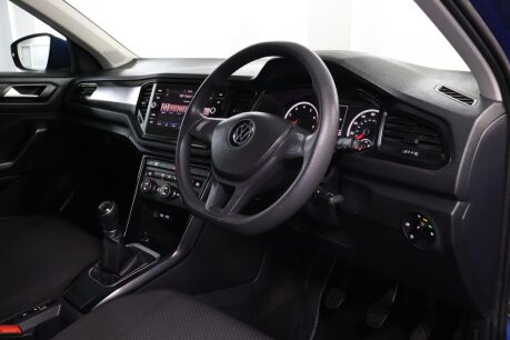 Volkswagen T-Roc S TSI 5