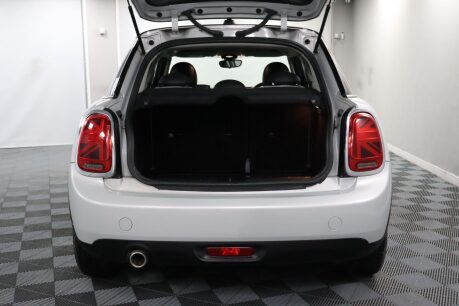 Mini Hatch COOPER CLASSIC 14