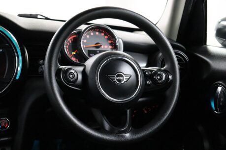 Mini Hatch COOPER CLASSIC 44