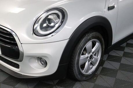 Mini Hatch COOPER CLASSIC 31