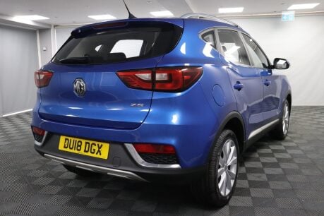 MG ZS EXCITE 11