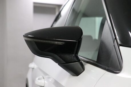 SEAT Arona TSI SE 33