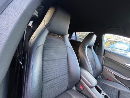 Mercedes-Benz CLA Class CLA 200 D AMG LINE 9