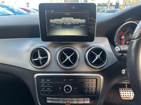 Mercedes-Benz CLA Class CLA 200 D AMG LINE 10