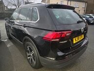 Volkswagen Tiguan SE NAV TSI 4MOTION DSG 5