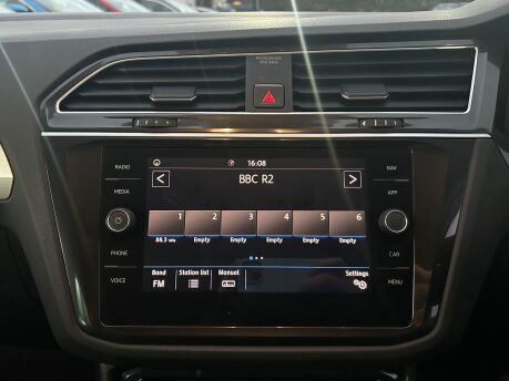 Volkswagen Tiguan SE NAV TSI 4MOTION DSG 11