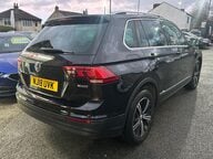 Volkswagen Tiguan SE NAV TSI 4MOTION DSG 9