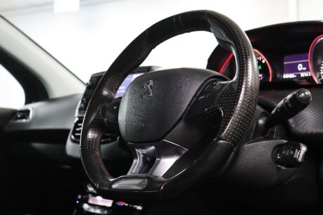 Peugeot 2008 S/S GT LINE 12