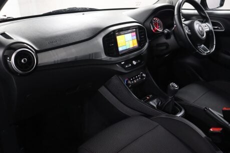 MG MG3 EXCLUSIVE NAV VTI-TECH 33